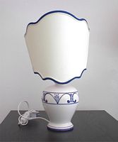 lámpara de cerámica con pantalla