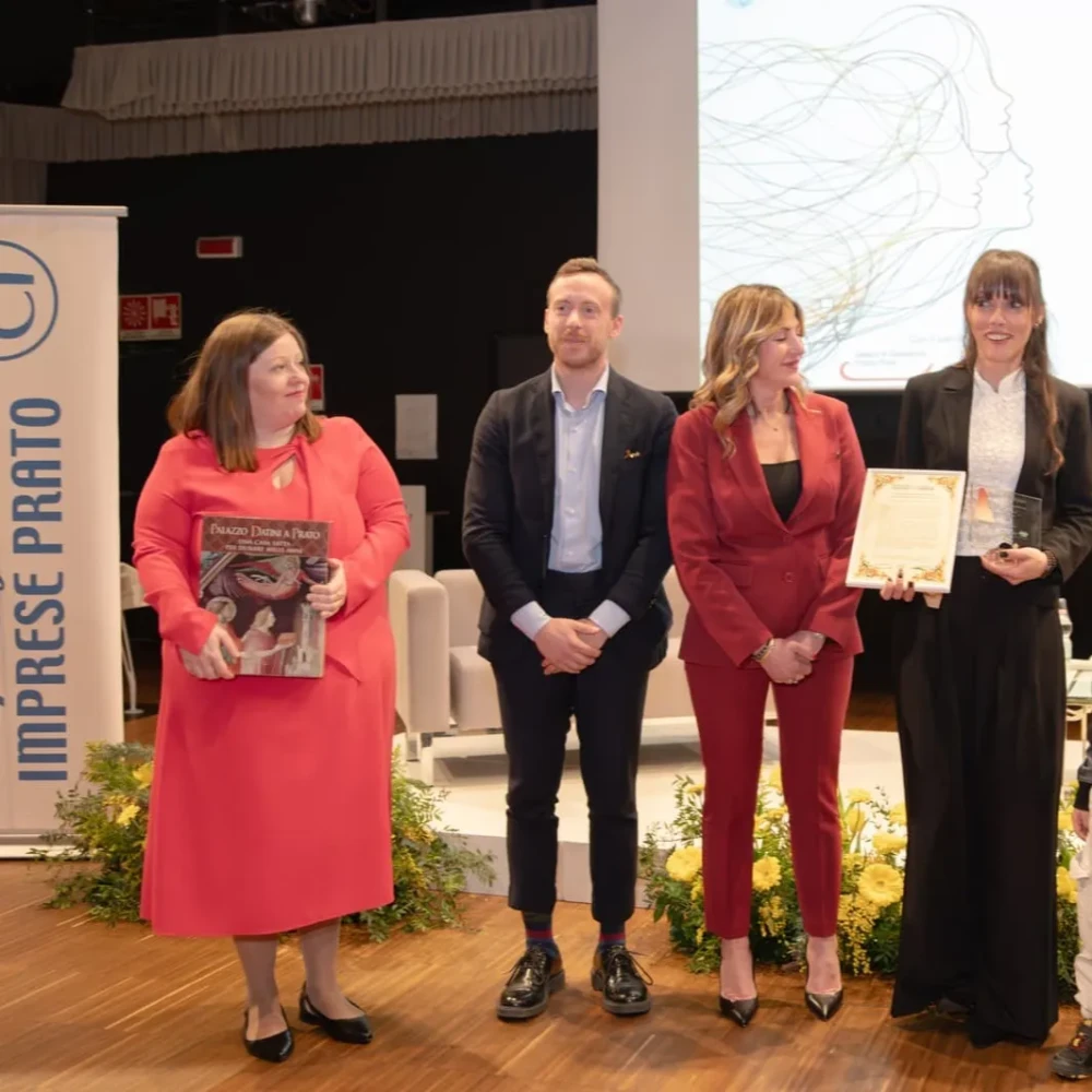 Elisa Martino durante la cerimonia di premiazione della XII edizione del Premio Margherita Bandini Datini a Prato.